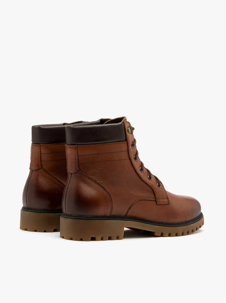 Brown men’s boot