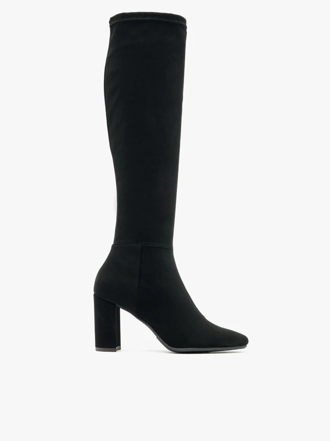 Schwarze Stiefel mit elastischem Schaft