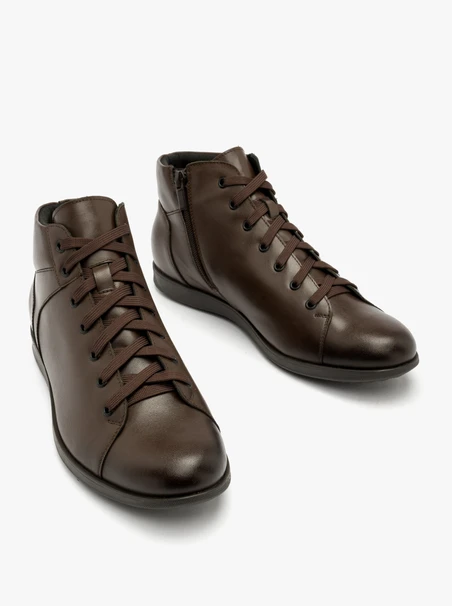 Dunkelbraune Herrenstiefel