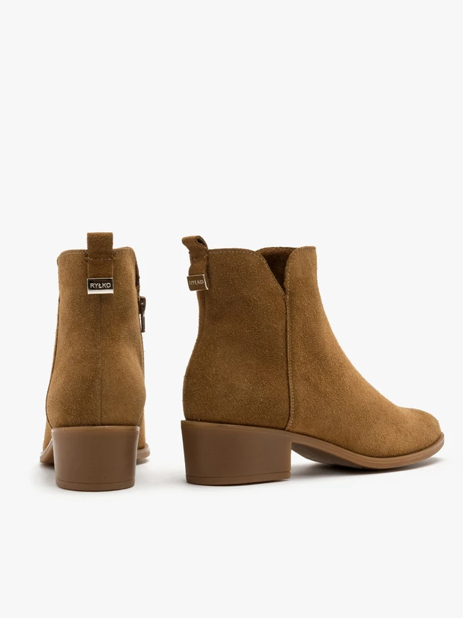 Rote Velourslederstiefel