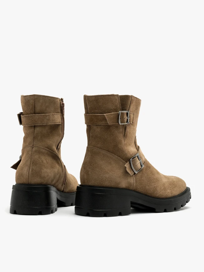 Sand ankle boots with buckles