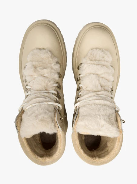 Beige insulated boots