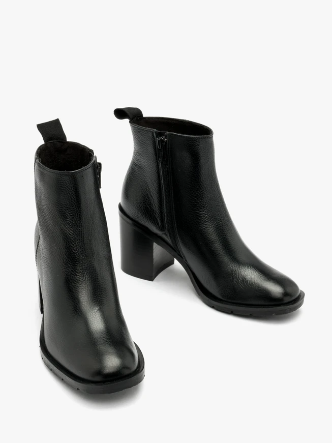 Schwarze Stiefel
