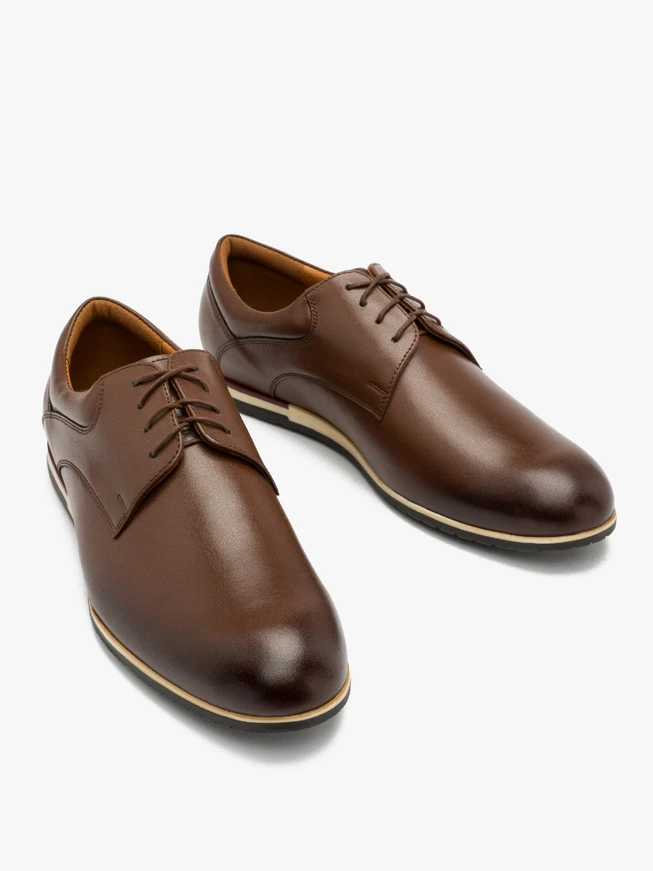 Braune Herrenhalbschuhe