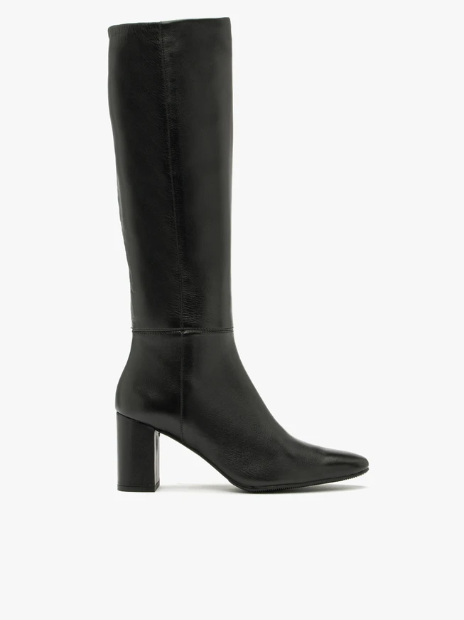 Schwarze Damenstiefel mit schmalem Schaft