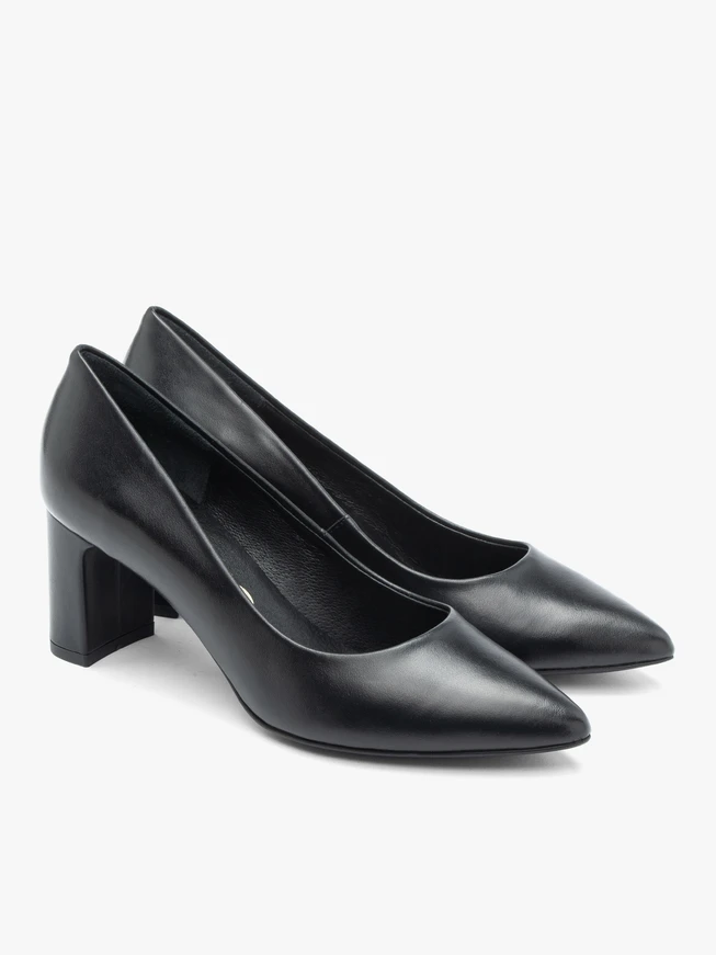 Schwarze klassische Leder-Stiletto-Pumps