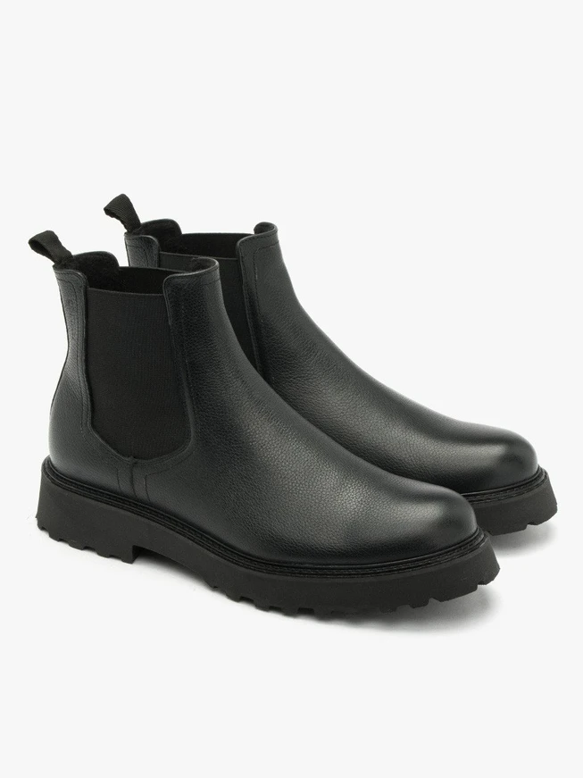 Schwarze Herrenslipper mit leichter Sohle