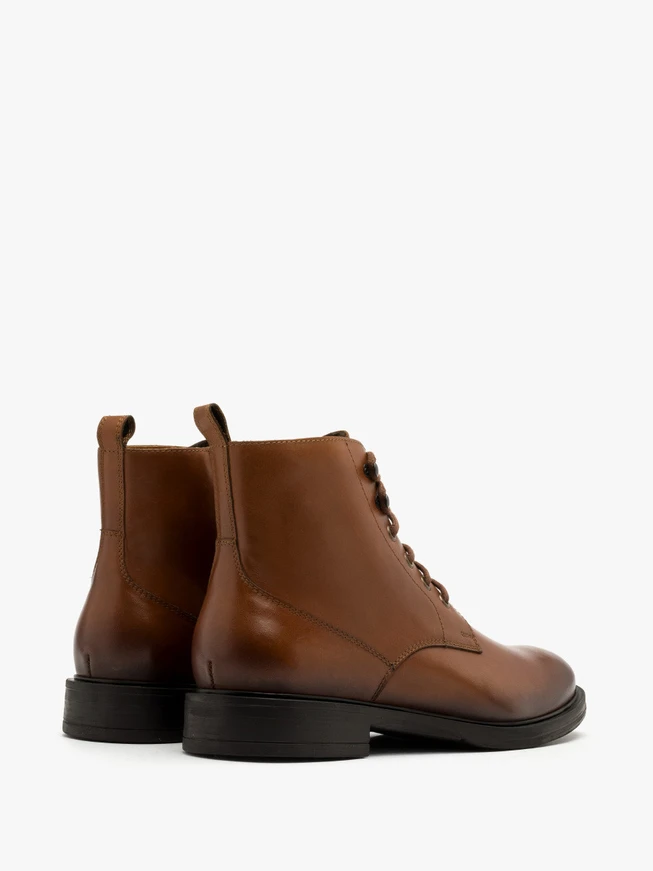 Braune isolierte Herrenstiefel aus Wolle