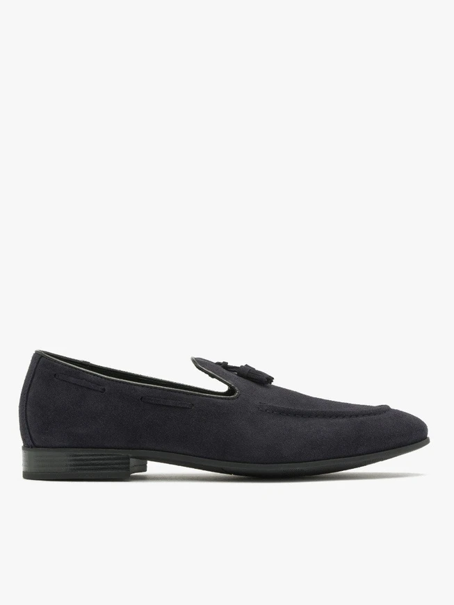 Navy men’s tassel loafers