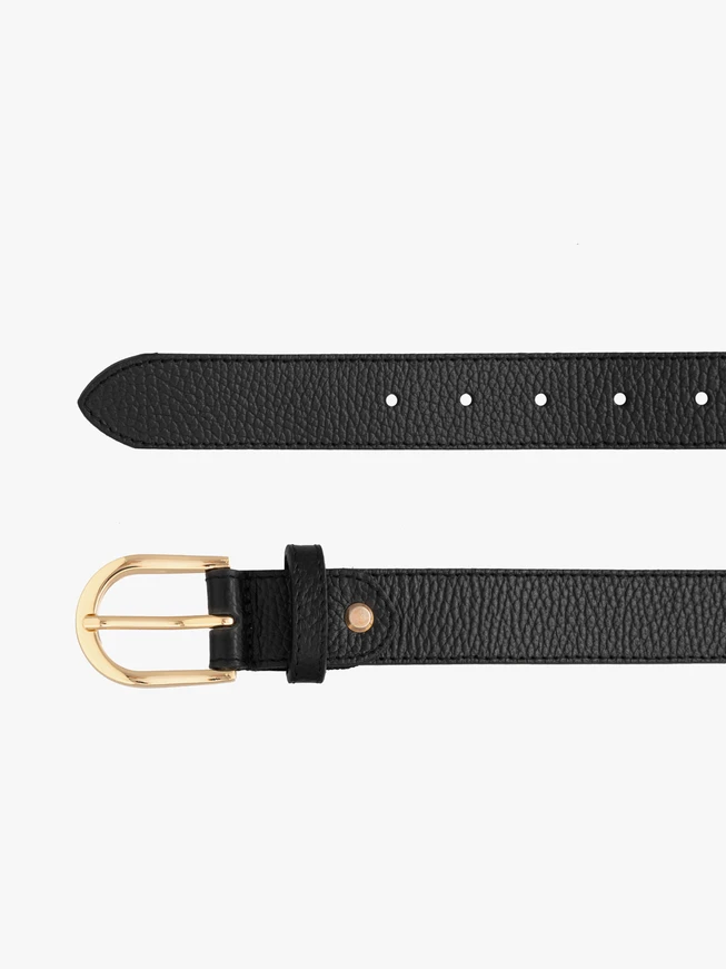 Black women’s leather belt