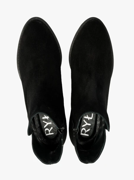 Schwarze Stiefel