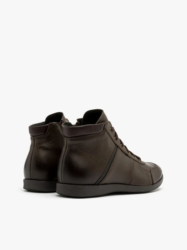 Dunkelbraune Herrenstiefel