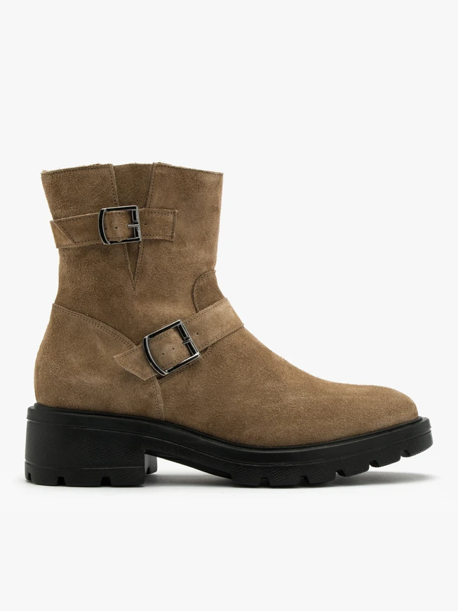 Sand ankle boots with buckles
