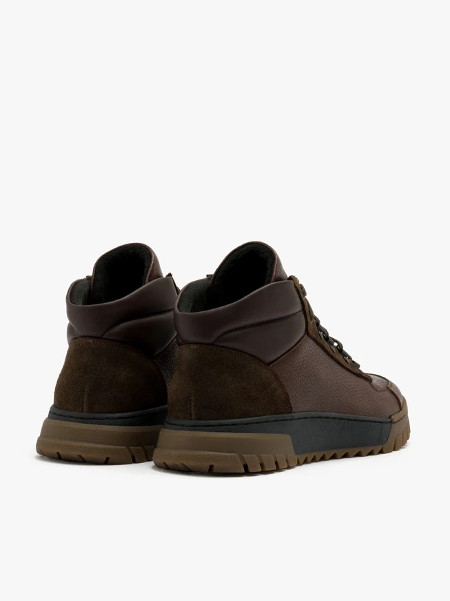 Dark brown men’s boots with two-tone sole