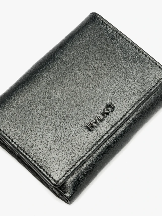 Black women’s wallet