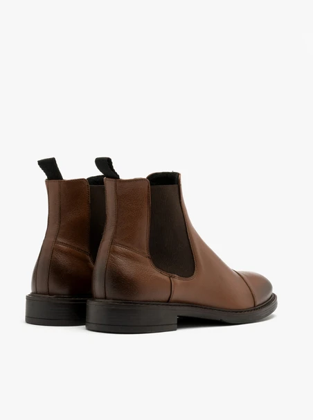 Brown men’s Chelsea boots