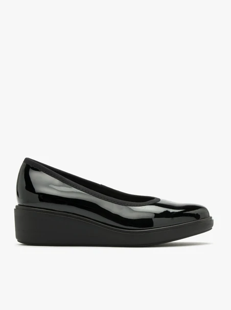 Black patent pumps
