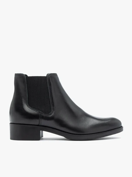 Black Women’s Leather Chelsea Boots