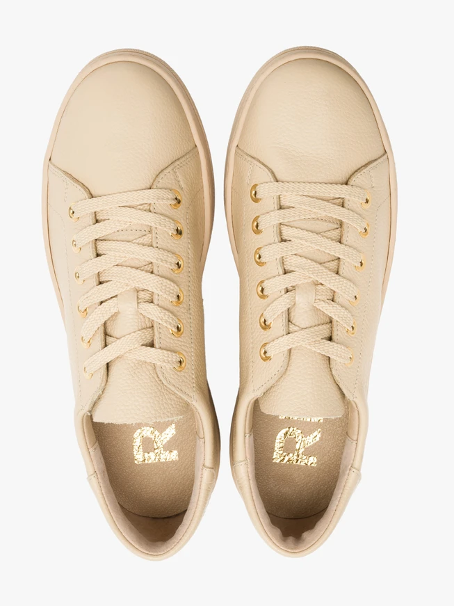 Beige Sportschuhe