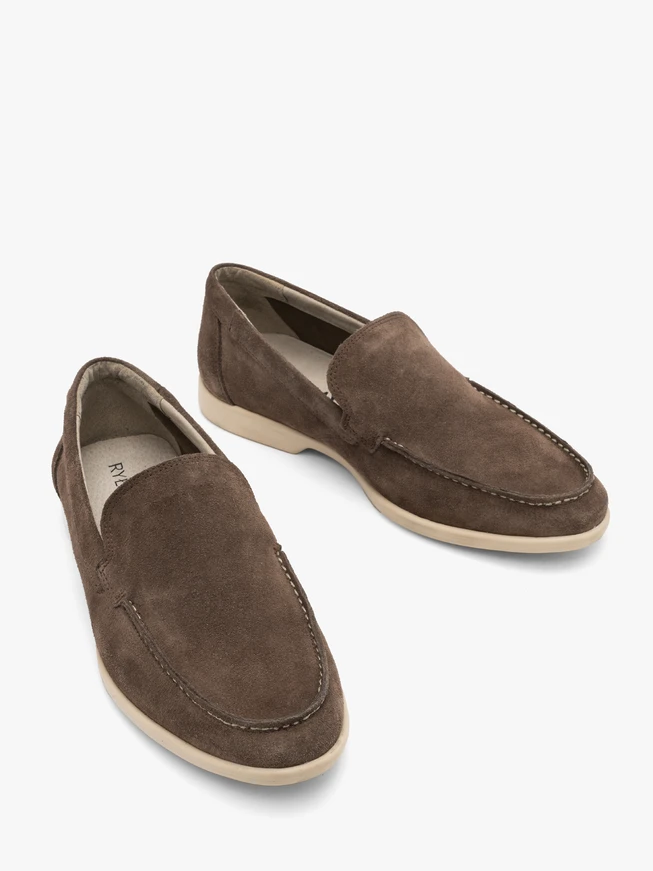 Gray-brown men’s loafers with beige sole