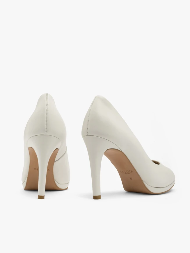 Cremefarbene Stiletto-Pumps