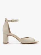 Klassische cremefarbene Sandalen mit Absatz