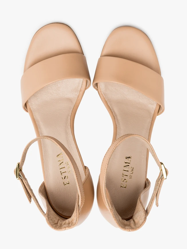 Beigefarbene Stiletto-Sandalen