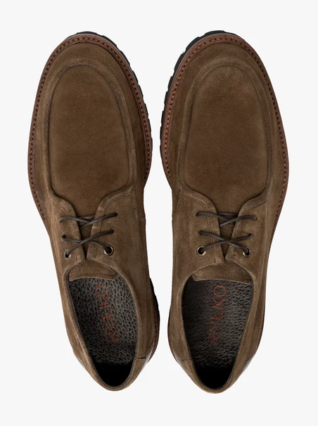 Olivfarbene Herren-Halbstiefel mit Traktorsohle
