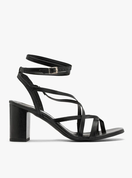 Flip Flops mit schwarzem Absatz
