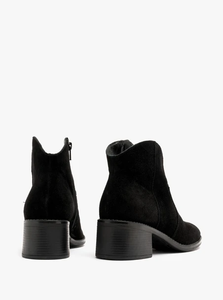 Schwarze Cowboystiefel