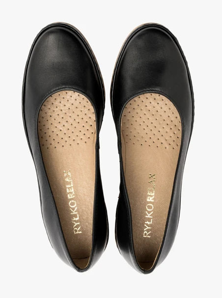 Schwarze Plateau-Pumps