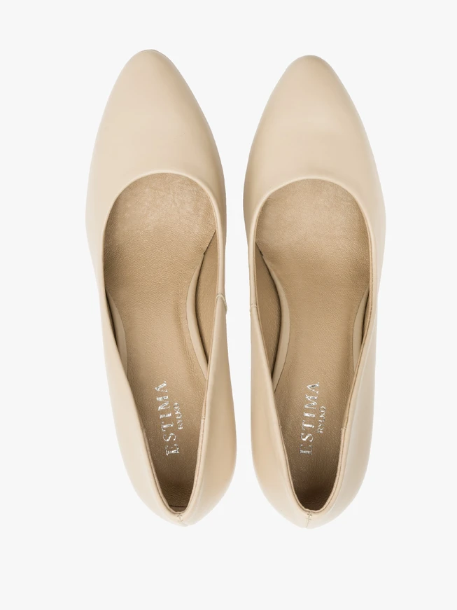 Beigefarbene Stiletto-Pumps