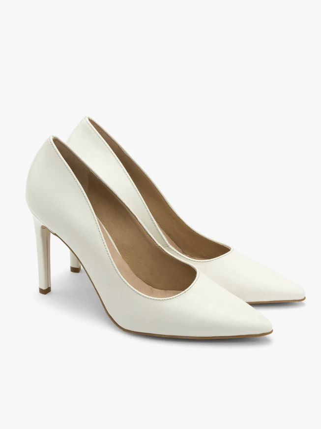 Cream stiletto pumps