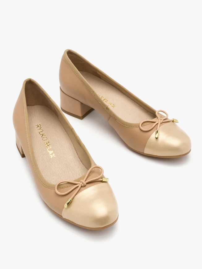 Beige-goldene Pumps mit Zierschleife