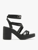 Schwarze Sandalen mit dekorativen Riemen