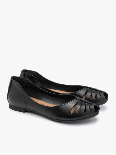 Schwarze Ballerinas mit durchbrochener Front