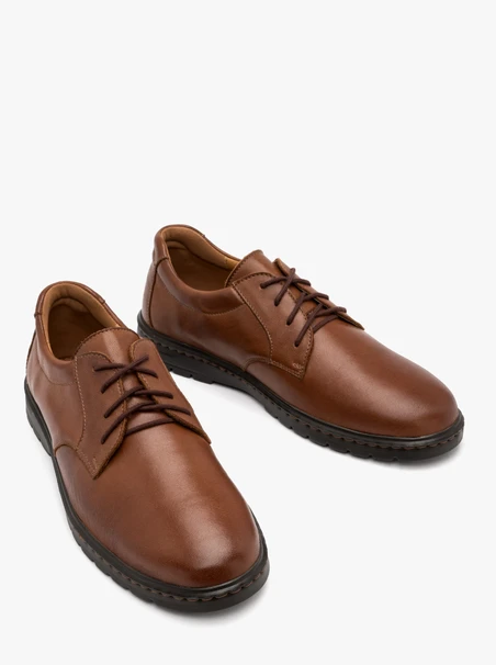 Braune Herrenhalbschuhe mit Ziernaht an der Sohle