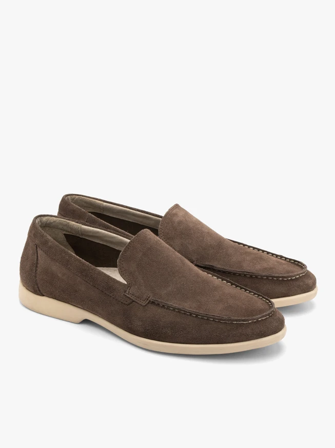 Gray-brown men’s loafers with beige sole