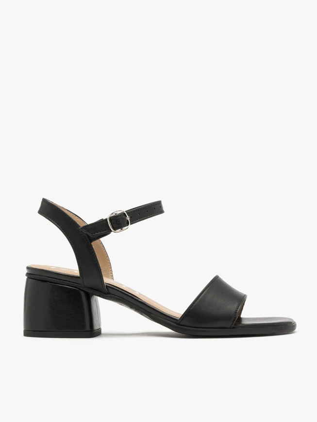 Black low-heel sandals