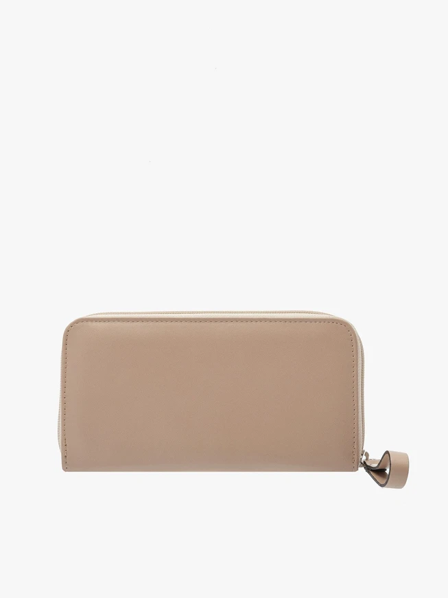 Beige women’s wallet with silver details