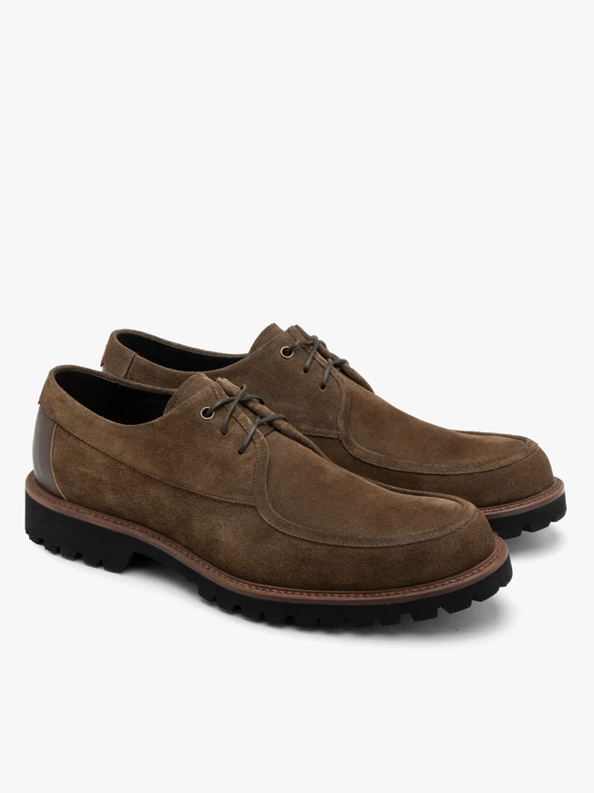 Olivfarbene Herren-Halbstiefel mit Traktorsohle