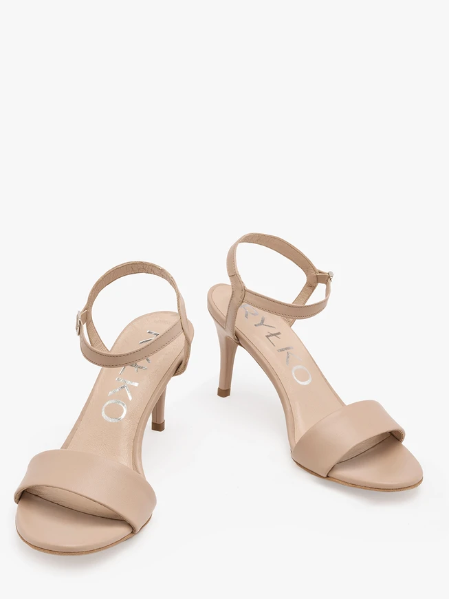 Beigefarbene Stiletto-Sandalen