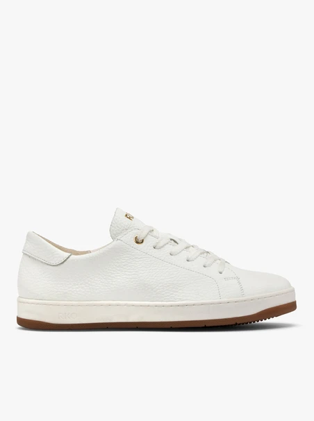 White sneakers with two-tone sole