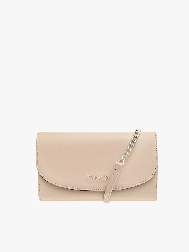 Kleine beigefarbene Clutch-Tasche