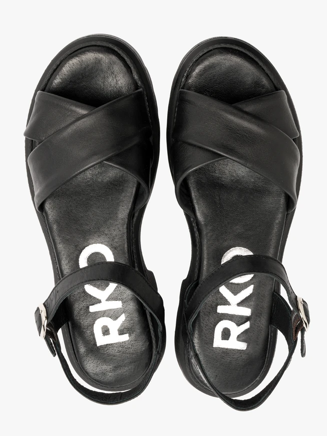 Schwarze Sandalen mit verziertem Schaft