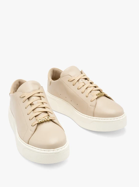 Beige sporty shoes with gold detail