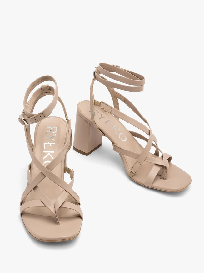Beigefarbene Flip Flops mit Absatz