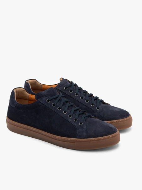 Marineblaue Turnschuhe für Männer