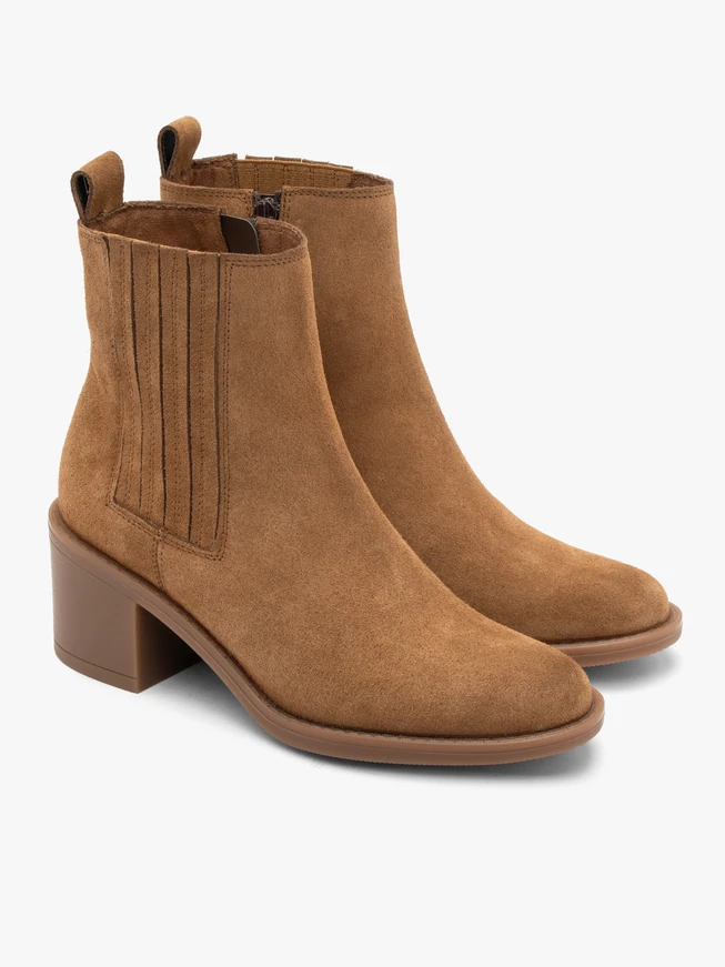 Ginger suede women’s Chelsea boots with zipper