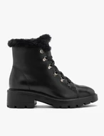 Schwarze Schnürstiefel mit Fell